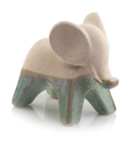   Benigno elefante   figurka ceramiczna   18x8cm-16h , Dekoracje, 922.011.18, kolor krem z jasną zielenią
